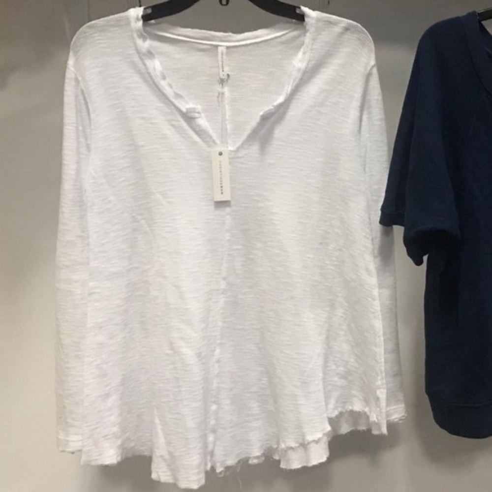 NWT CHRISTINA LEHR 1 PIECE ONLY white v-neck Women Tops Size 2